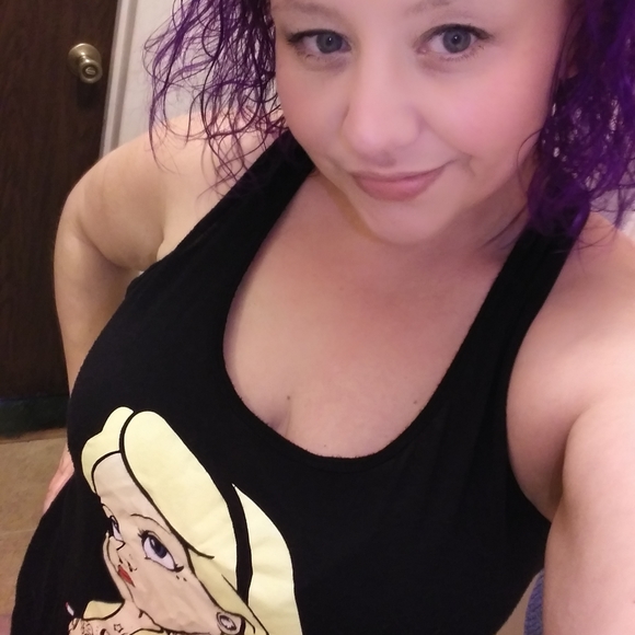 Meet your Posher, Amelia - Picture 4 of 7